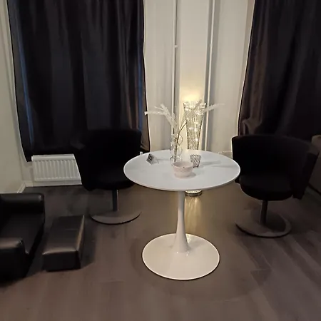 Lejlighed Salonharlekiini *